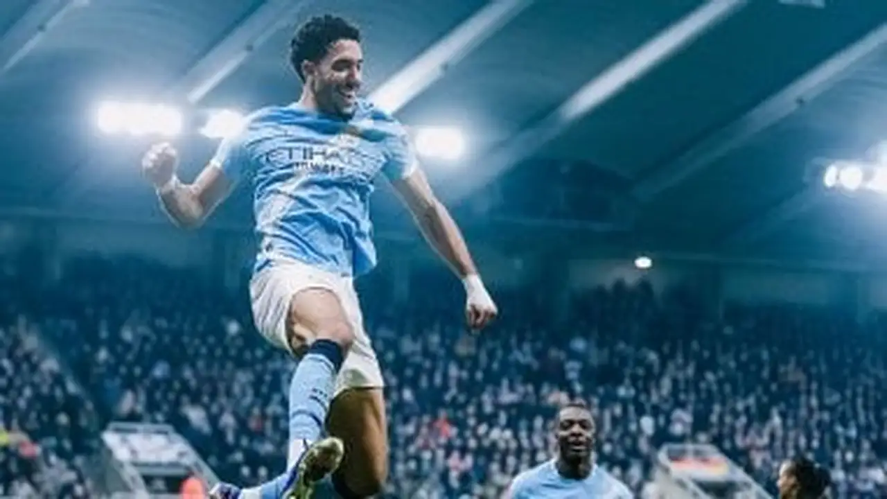 عمر مرموش يقترب من رحيل مانشستر سيتي نهاية الموسم.. اعرف السبب